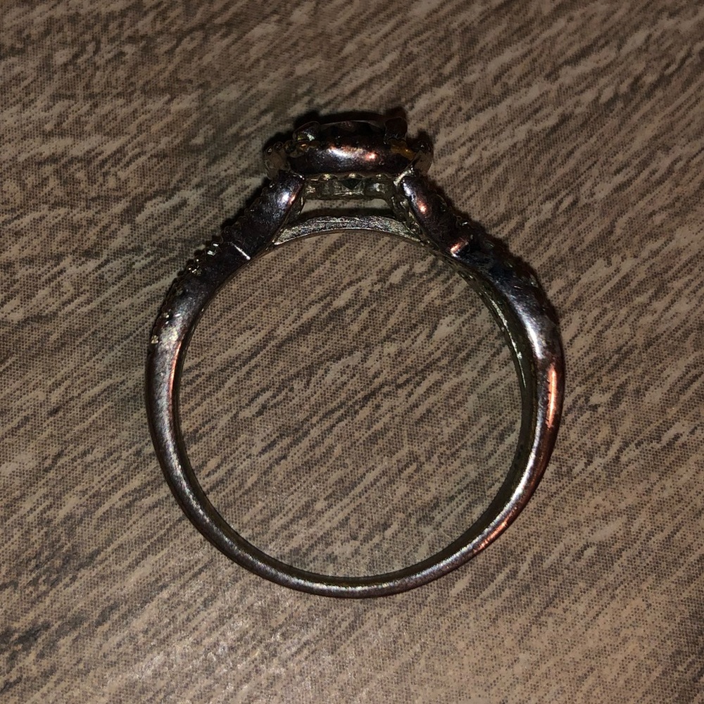 ✨ Beautiful Ring ✨ - Picture 2 of 8